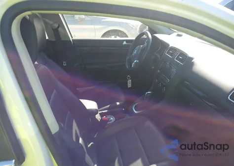 2013 Volkswagen Jetta Sportwagen 2.0L Tdi from USA, damaged, VIN 3VWPL7AJ3DM673791